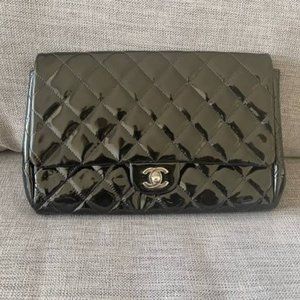 Chanel quilted purse w/dustbag and authent. card
